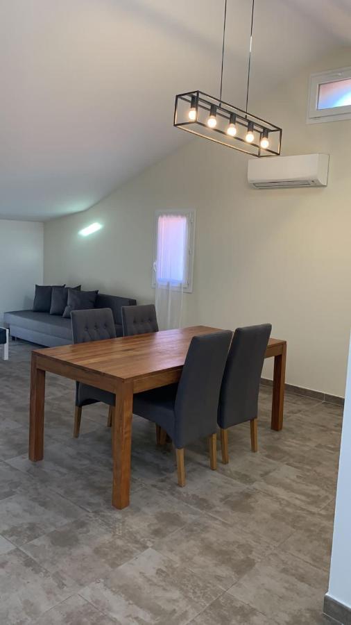Appartement Rue De Provence Avignon Bagian luar foto