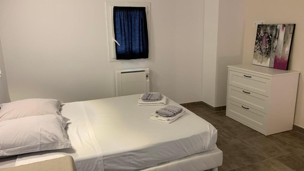 Appartement Rue De Provence Avignon Bagian luar foto